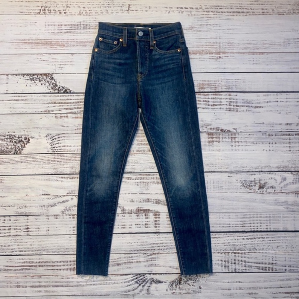 Levi’s wedgie skinny